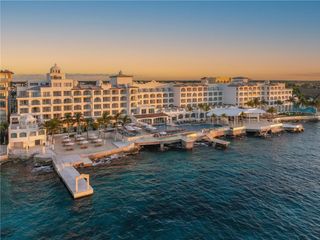 Cozumel Palace