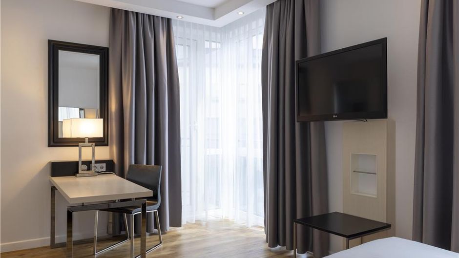 Scandic Berlin Kurfuerstendamm Room