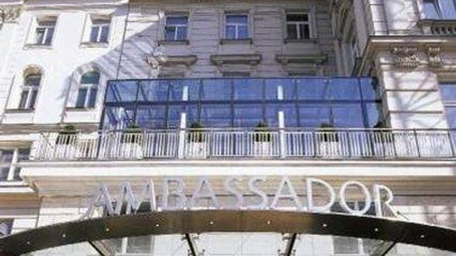 Hotel Ambassador Exterior