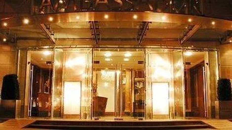 Hotel Ambassador Exterior