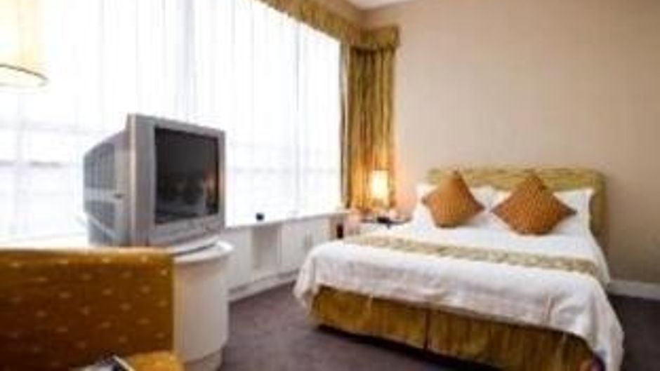Diamond Court Shhanghai Room