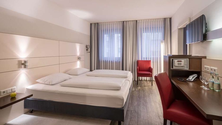Ferrotel Duisburg Partner of SORAT Hotel Room