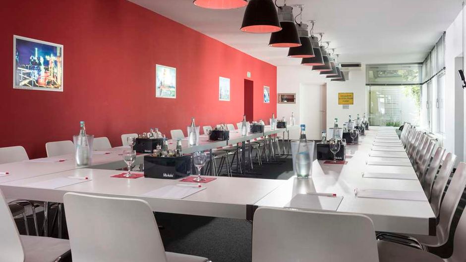 Ferrotel Duisburg Partner of SORAT Hotel Meeting