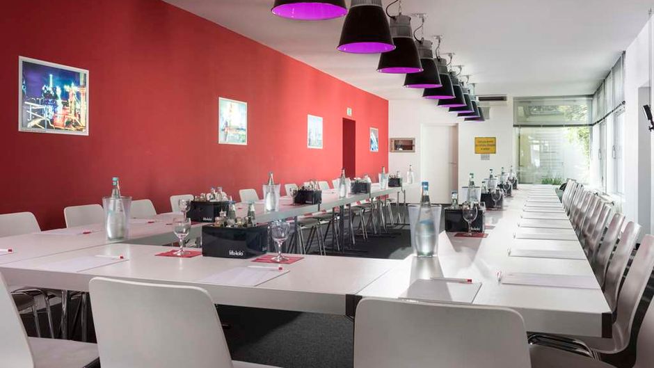 Ferrotel Duisburg Partner of SORAT Hotel Meeting