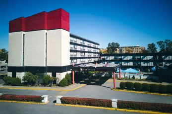 Hotel Ruby Foo's