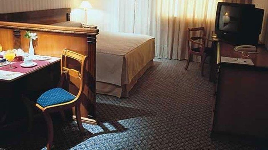 Argenta Tower Hotel & Suites Suite