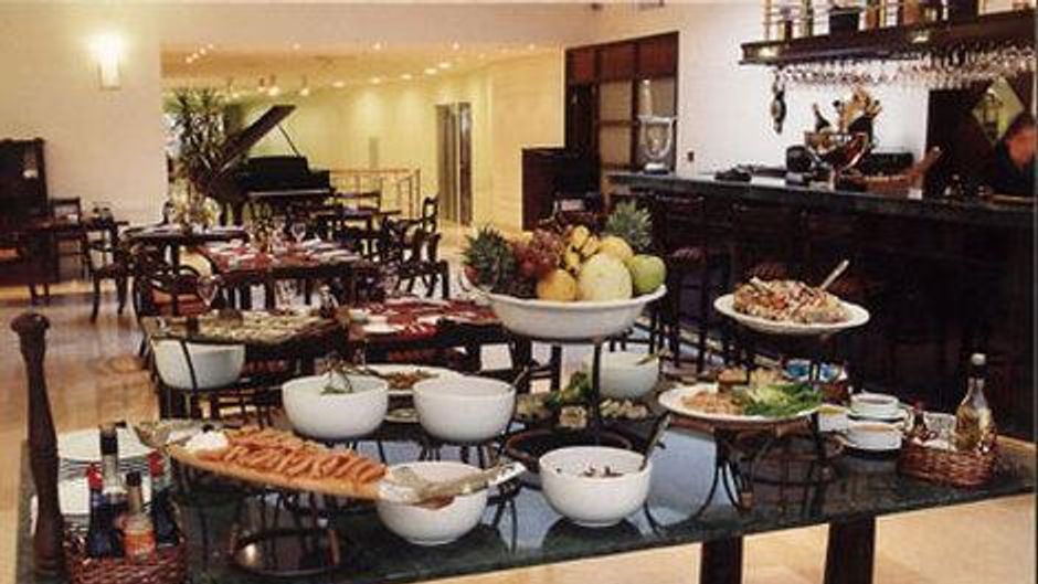 Argenta Tower Hotel & Suites Restaurant