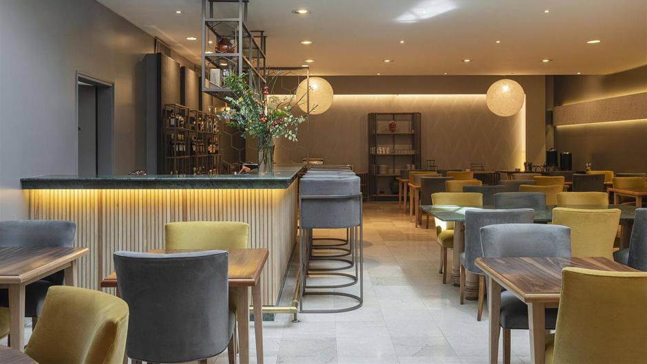 Argenta Tower Hotel & Suites Restaurant