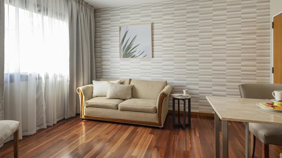 Argenta Tower Hotel & Suites Suite