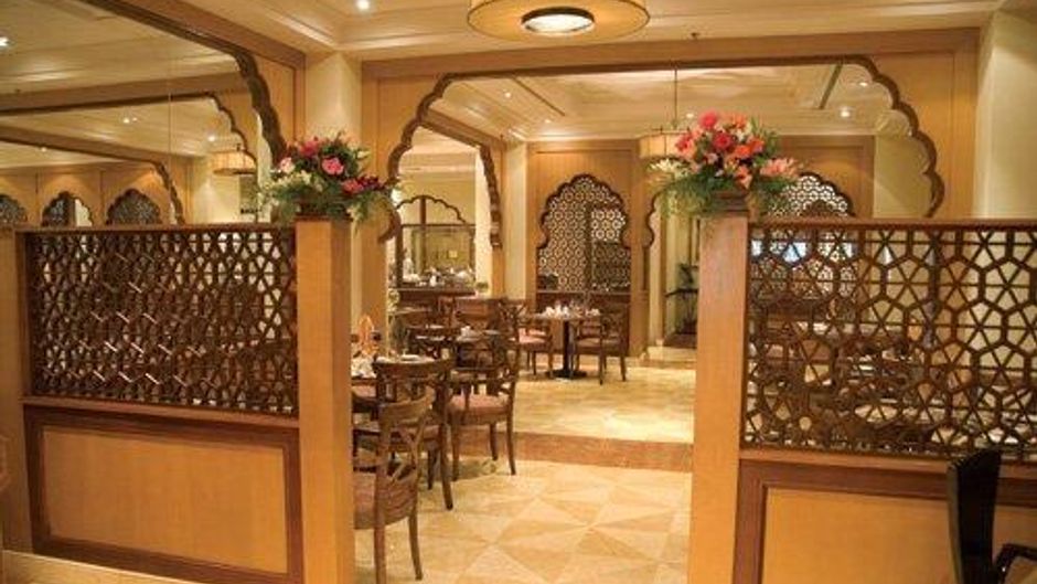 Avari Hotel Restaurant