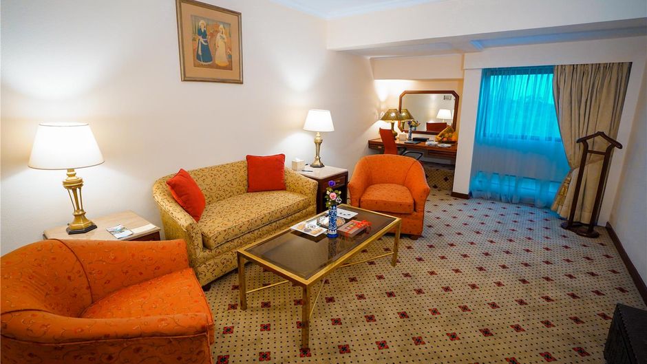 Avari Hotel Suite