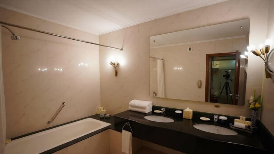 Avari Hotel Room