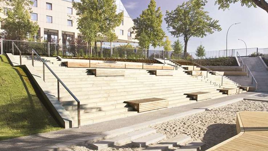 Estrel Hotel & Convention Center Exterior