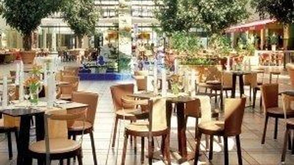 Estrel Hotel & Convention Center Lobby