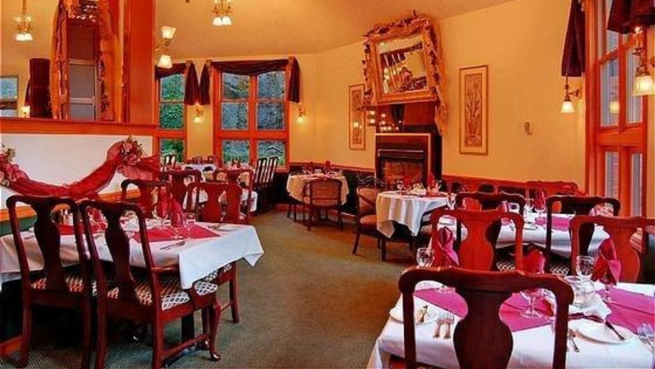 Grand Hotel  Nanaimo Restaurant
