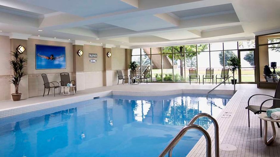 Waterfront Hotel Downtown Pool