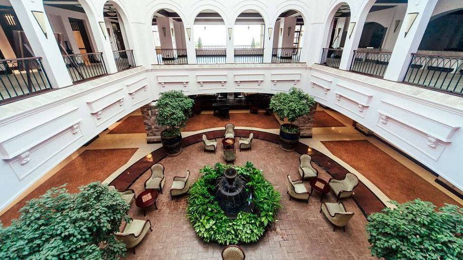 Lake Victoria Serena Golf Resort & Spa Lobby