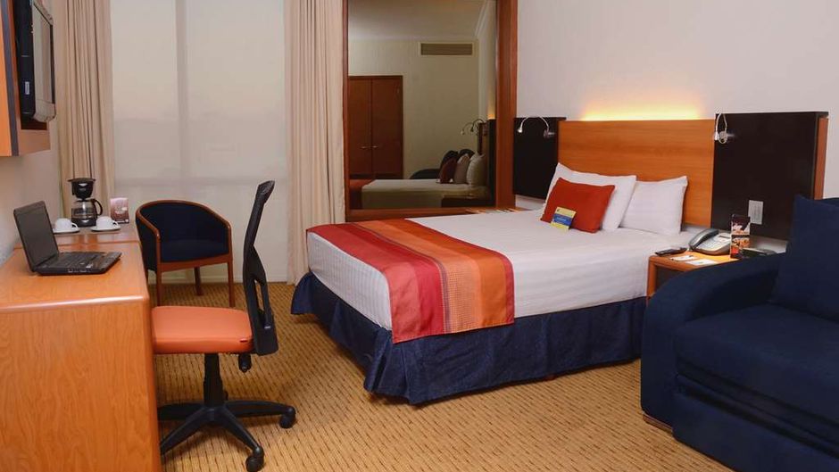 Guadalajara Plaza Expo Business Class Room