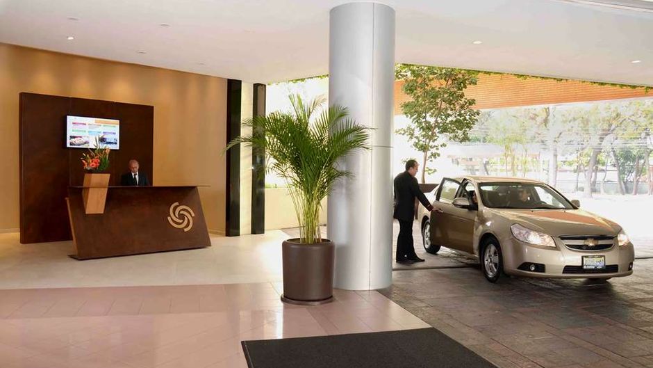 Guadalajara Plaza Expo Business Class Lobby