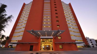 Sunset Plaza Beach Resort & Spa