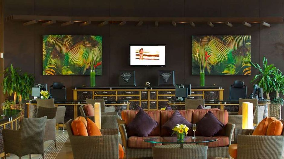 Sunset Plaza Beach Resort & Spa Lobby