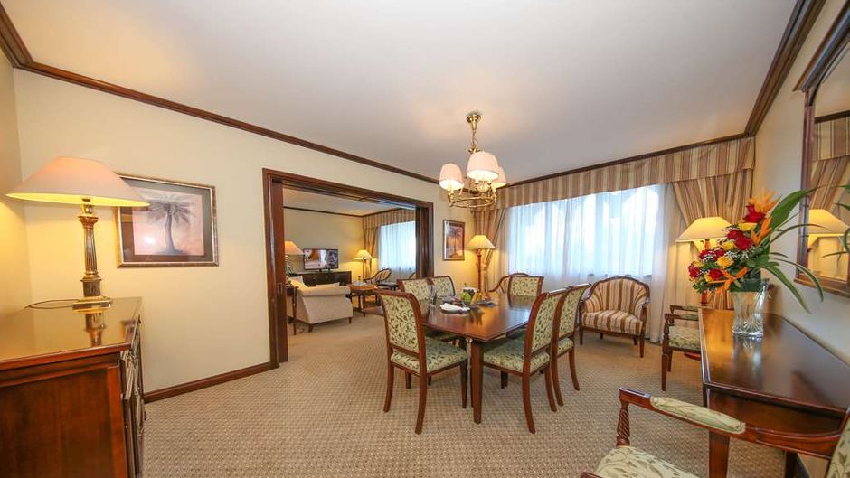 Serena Hotel - Dar es Salaam Suite