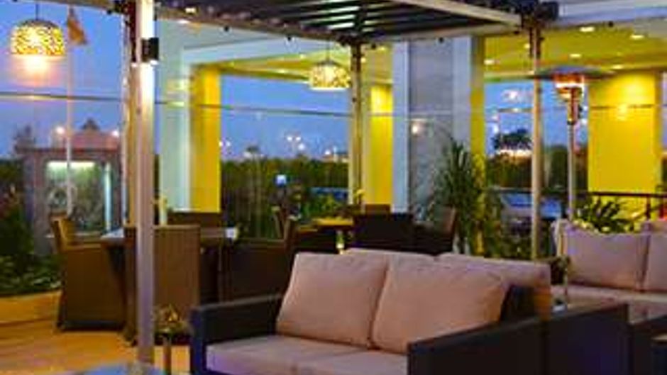 Eka Hotel Nairobi Exterior