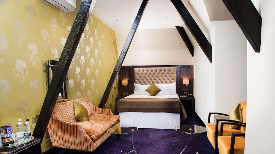 The Great Victoria Hotel Room
