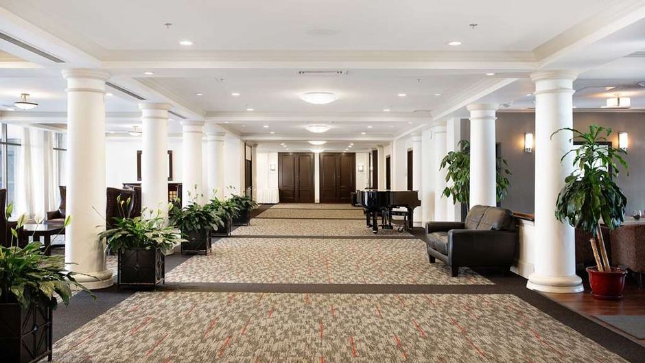 Chateau Lacombe Hotel Lobby