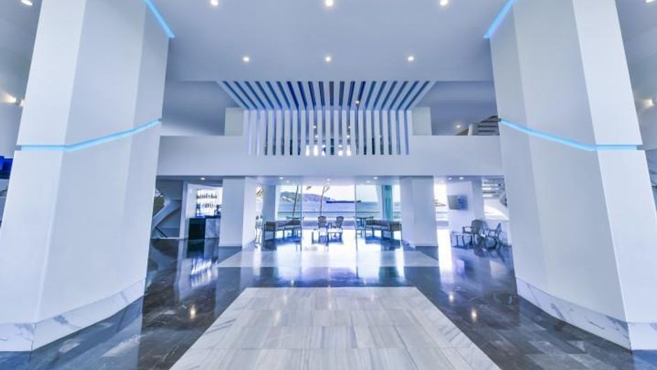 Krystal Beach Acapulco Lobby