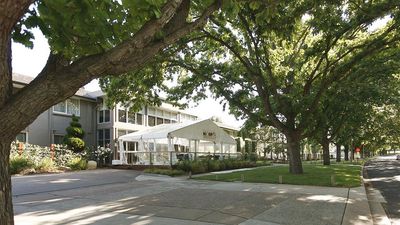 Forrest Hotel & Apartments