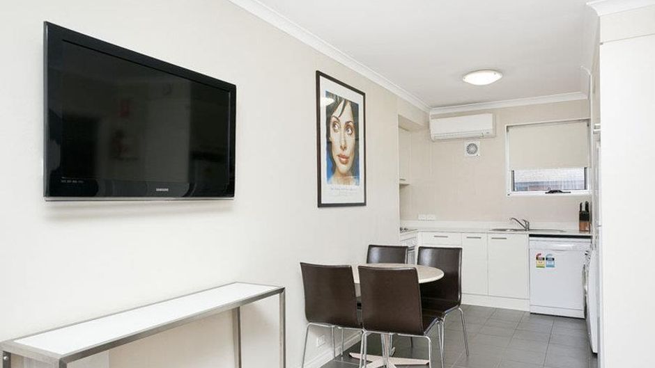 Forrest Hotel & Apartments Room