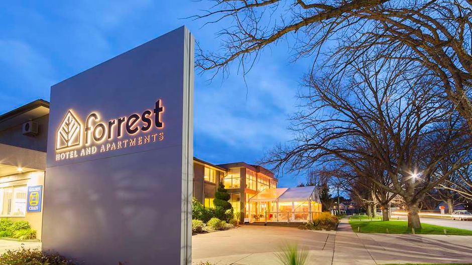 Forrest Hotel & Apartments Exterior