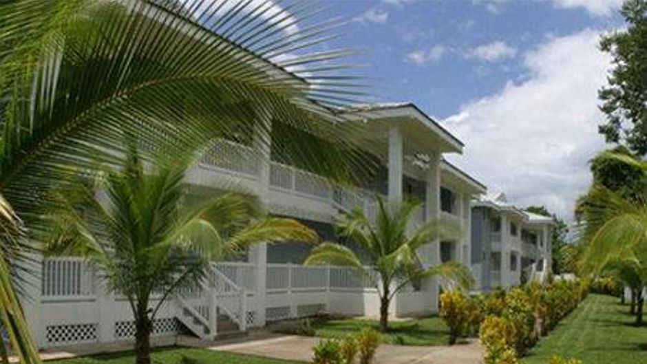 Sanctuary Resort & Spa Exterior