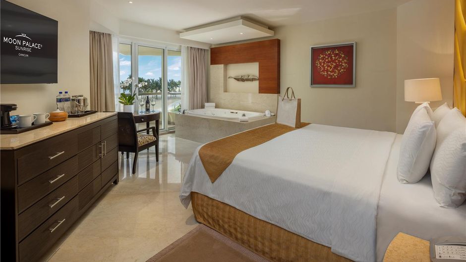 Moon Palace Cancun Room
