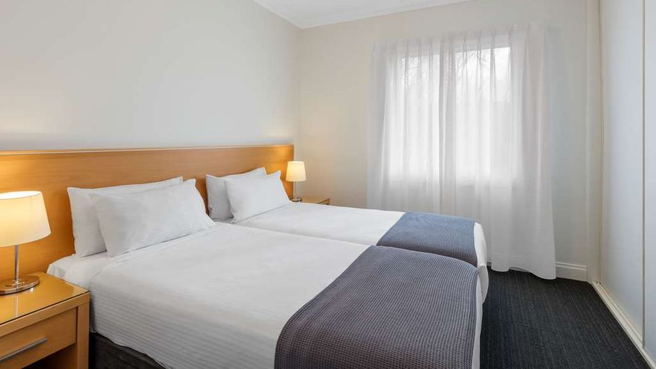 Kimberley Gardens Hotel, Serviced Apts Suite