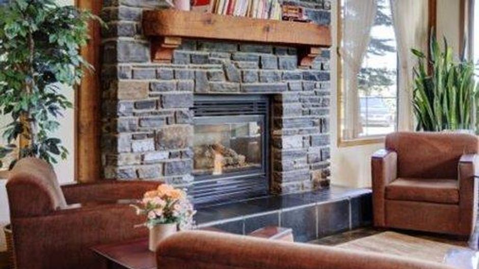 Lakeview Inn & Suites Okotoks Restaurant