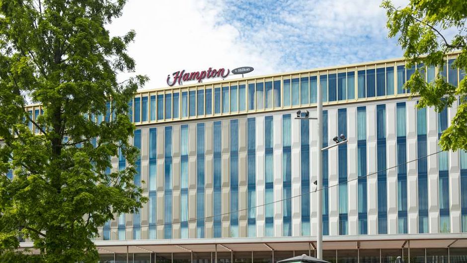 Hampton by Hilton Amsterdam Arena Exterior