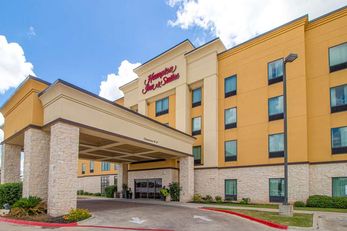 Hampton Inn & Suites Bastrop