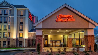 Hampton Inn & Suites Asheville Airport