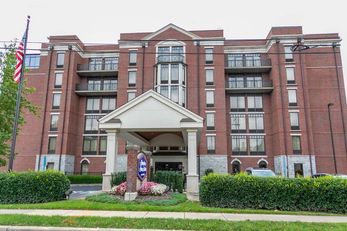 Hampton Inn & Suites Green Hills