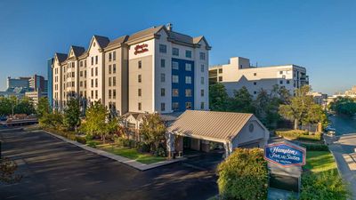 Hampton Inn & Suites Vanderbilt-Elliston