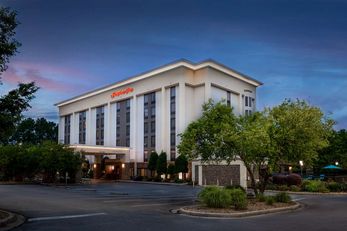 Hampton Inn Columbia I-26/ Harbison Blvd