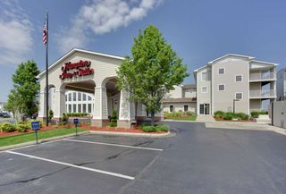 Hampton Inn & Suites