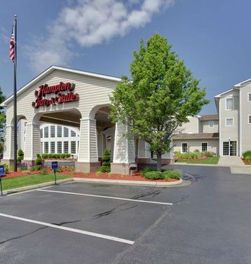 Hampton Inn & Suites