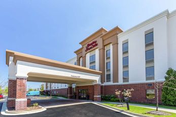 Hampton Inn & Suites Libertyville