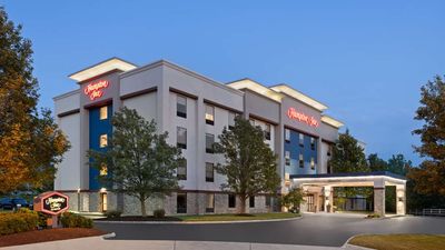 Hampton Inn Cleveland Airport
