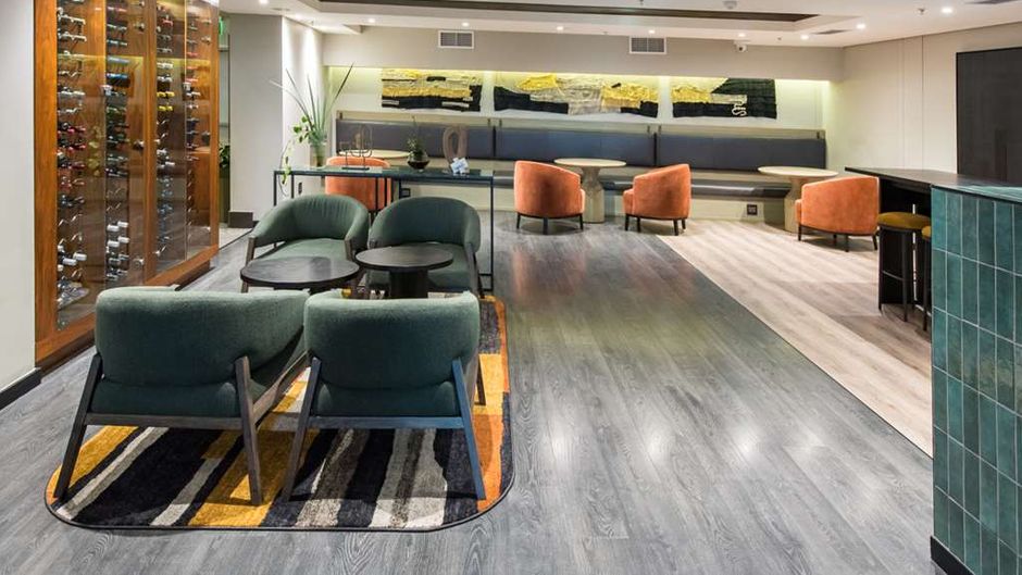 DoubleTree by Hilton Hotel Cape Town Lobby