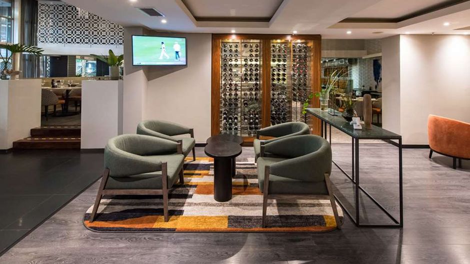 DoubleTree by Hilton Hotel Cape Town Lobby