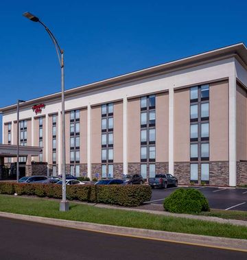 Hampton Inn Charleston Civic Center